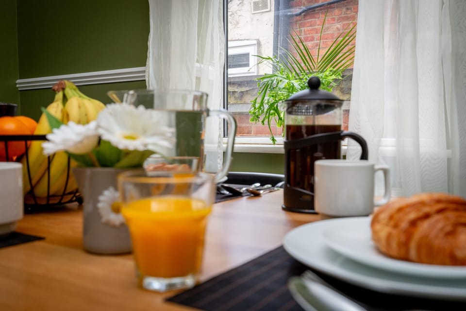 Food and drinks, Food, Breakfast, Continental breakfast