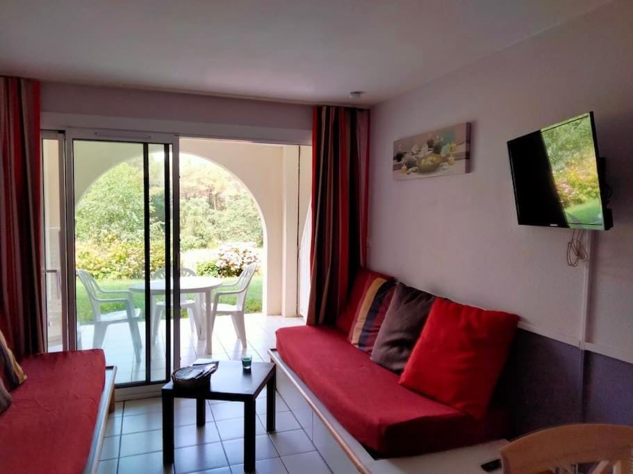 Appart 4 à 5 Pers face au golf 700m de l'océan Apartment in Moliets-et-Maa