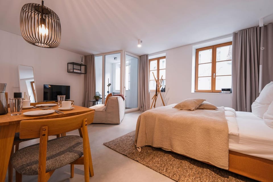 Living room, Bedroom