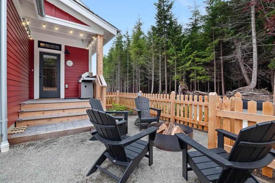 Patio, Day