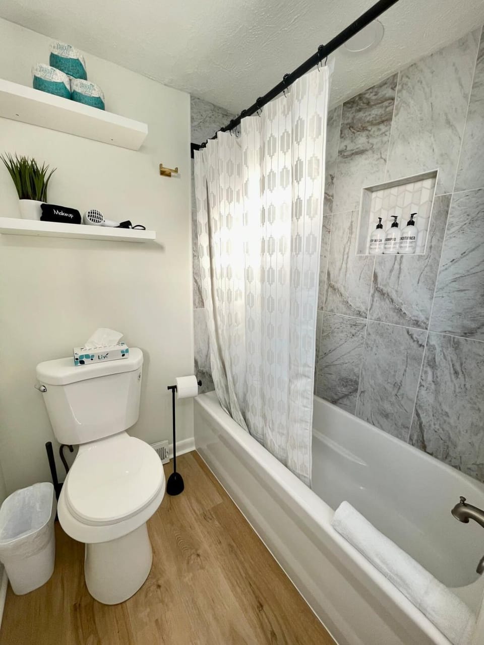 Cathedral Studio Apartment in Omaha