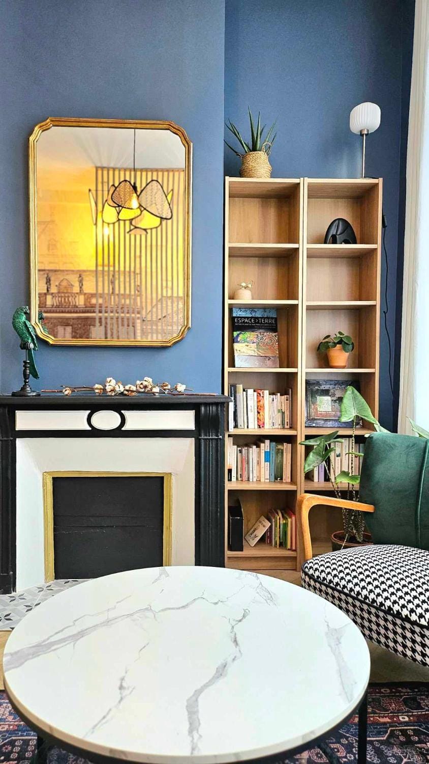Library, Living room