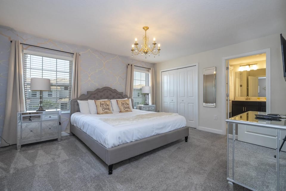 Gorgeous 4Bd with Pool and Waterpark at Storey Lake 4836M House in Kissimmee