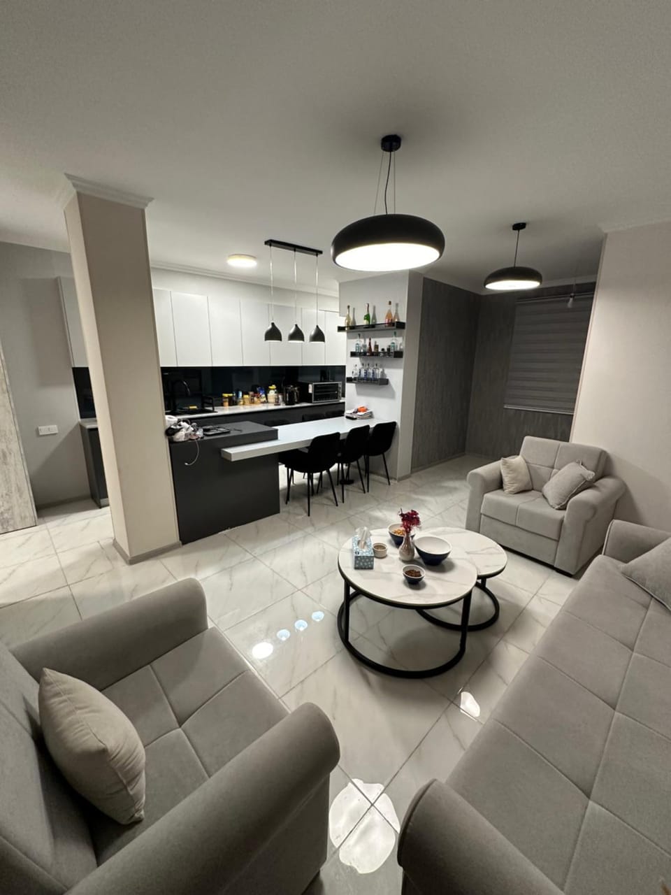 Living room, Dining area