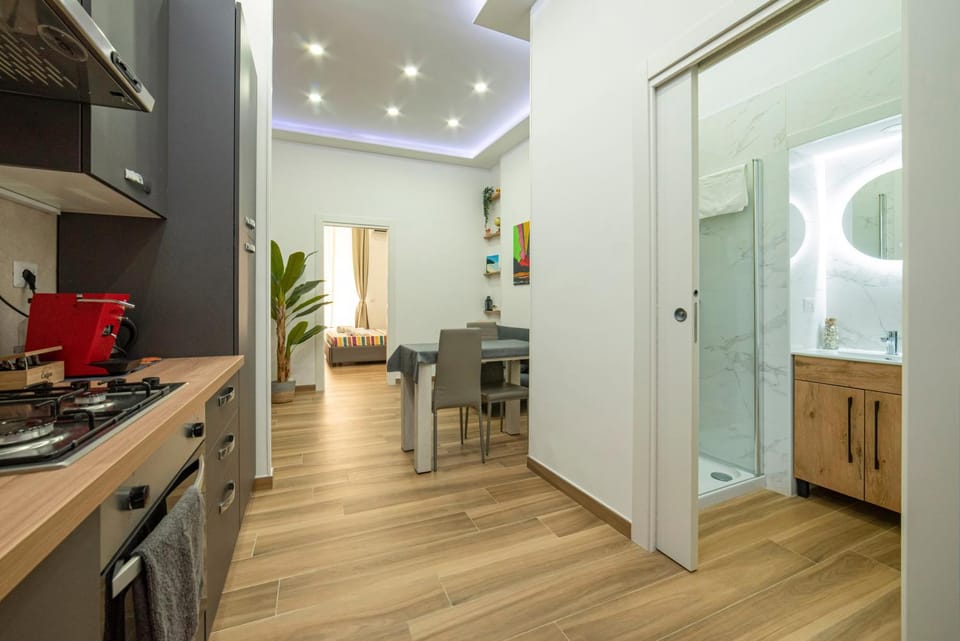 Bathroom, Living room, kitchen