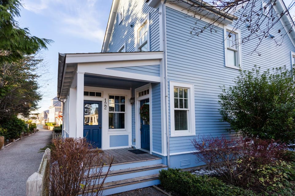 Endless Summer by Seabrook Hospitality House in Seabrook