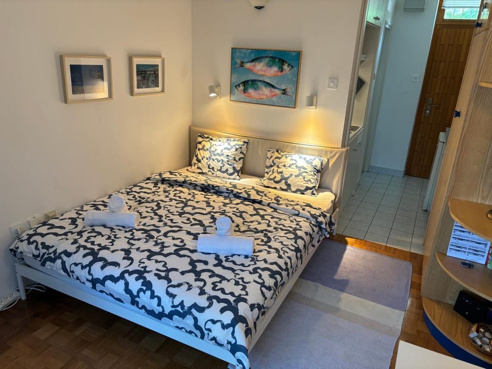 Charming seaside apartment - Žusterna,FREE parking Apartment in Slovenia