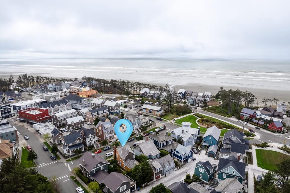 Natural landscape, Bird's eye view, Location