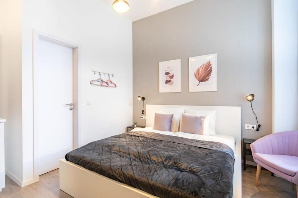 Extreme Central - Modern Mini Studio Apartment in Budapest