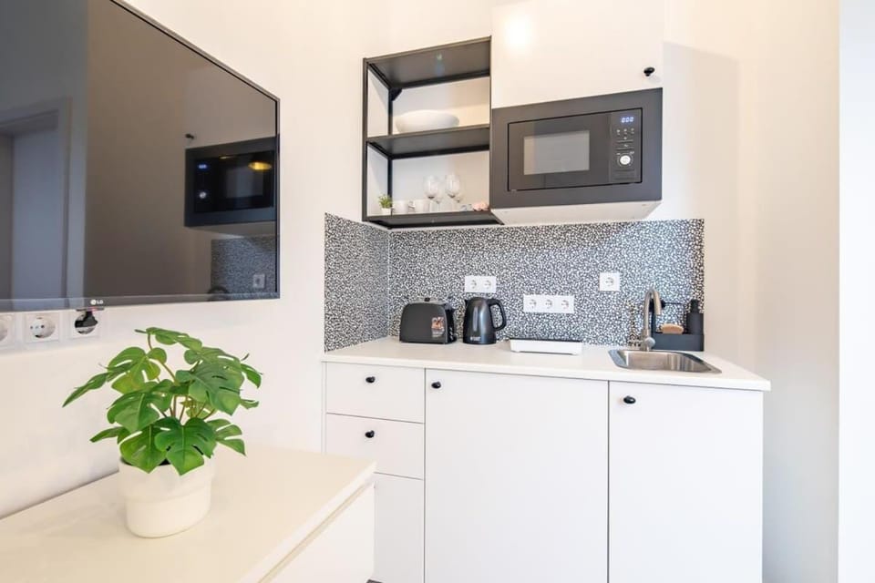 Extreme Central - Modern Mini Studio Apartment in Budapest