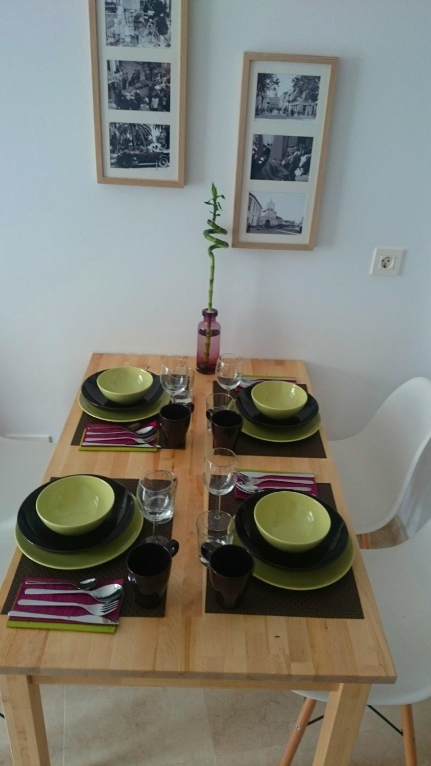 Food and drinks, Dining area