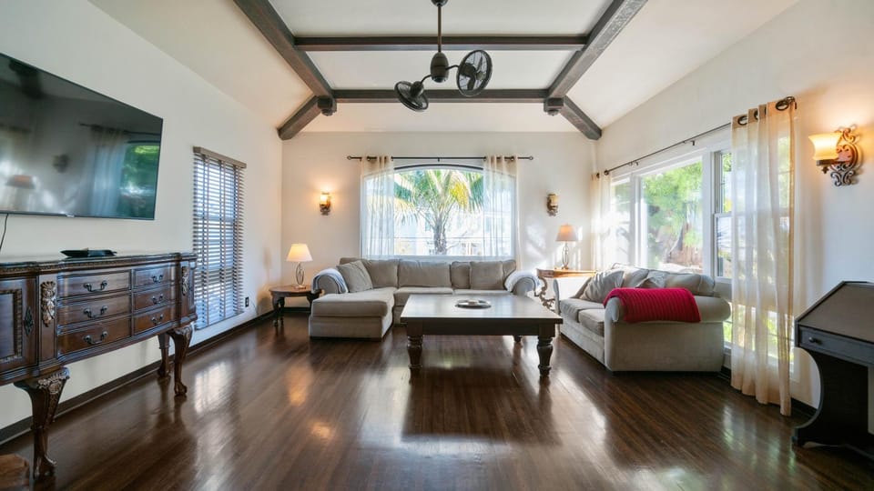 Mediterranean-Style Villa in Point Loma House in Point Loma