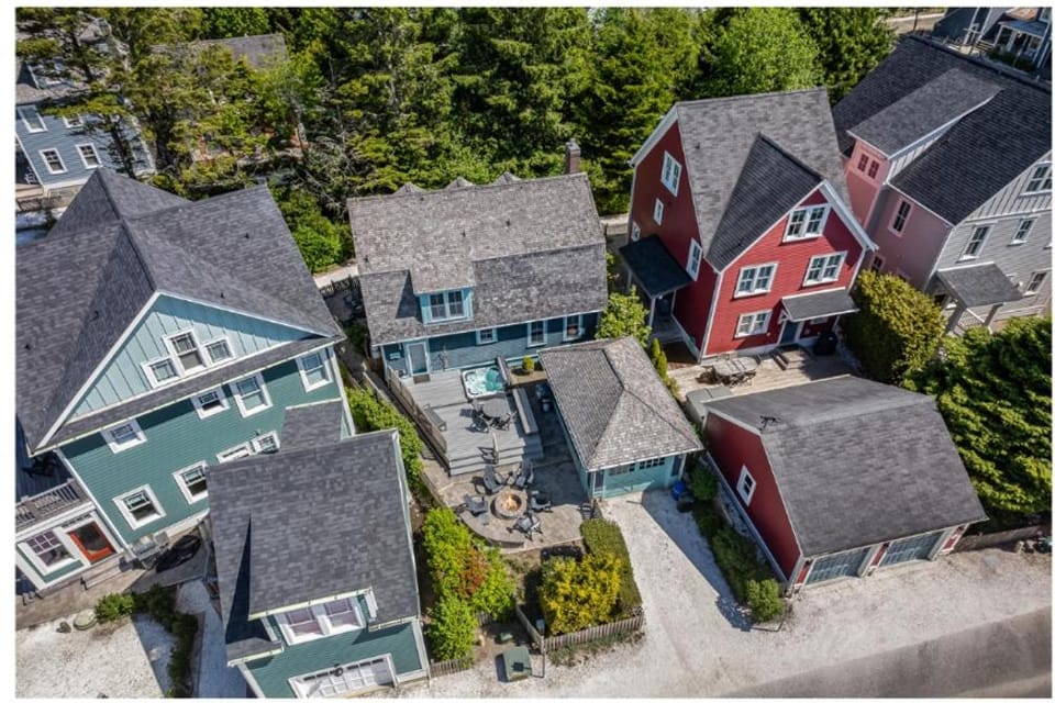 Something Blue by Seabrook Hospitality House in Seabrook