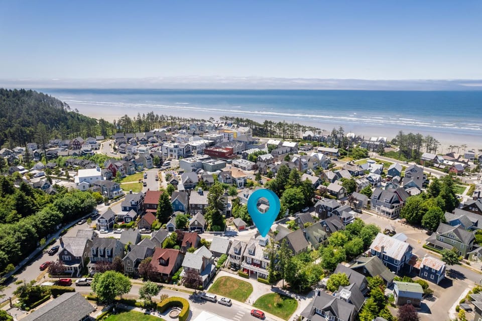 The Washington House by Seabrook Hospitality House in Seabrook