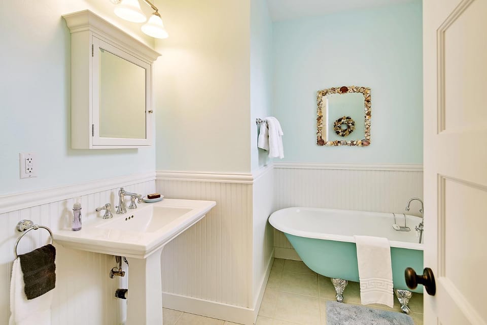 Toilet, Bathroom, Bath