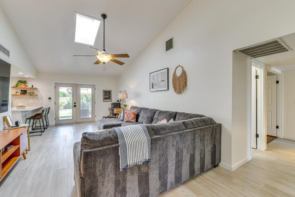 Near Golf! Desert Home w/ Private Pool in Mesa House in Dobson Ranch