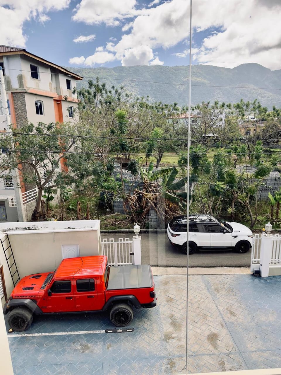 Luxury Sky Blue Apartment in Jarabacoa