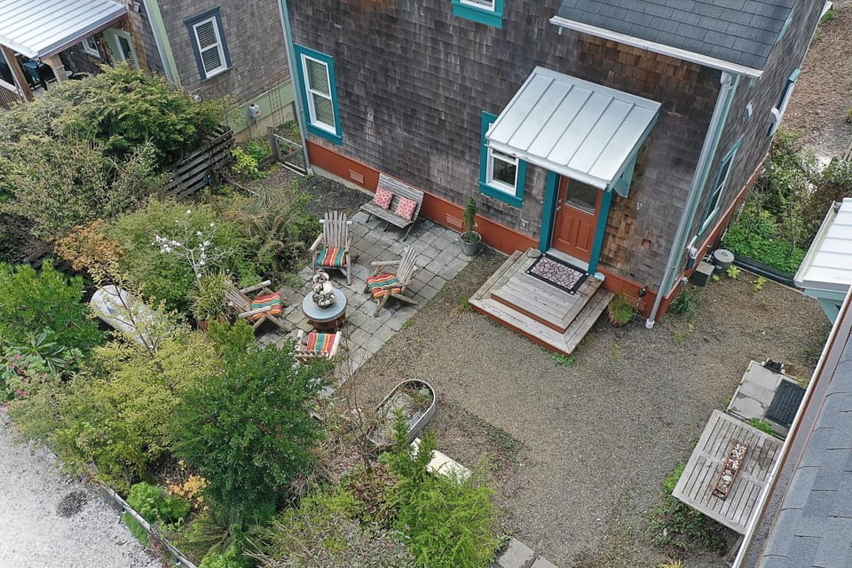 House of WhimSea by Seabrook Hospitality House in Seabrook
