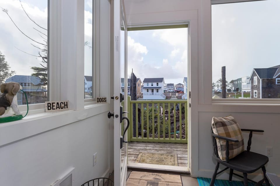 Property building, Balcony/Terrace