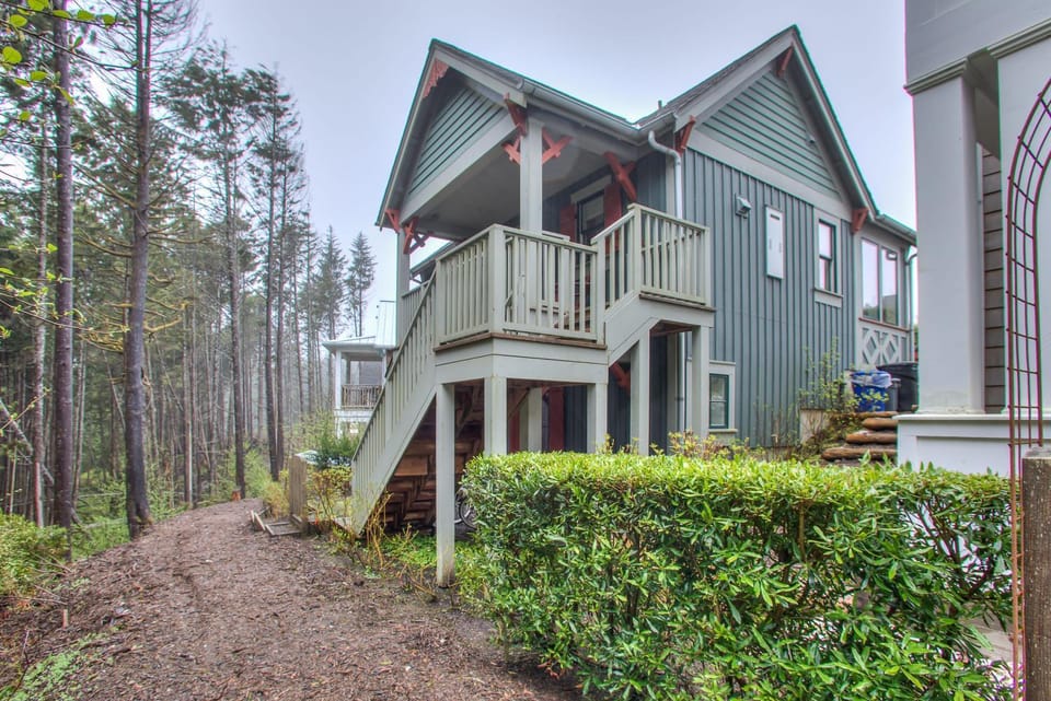 Property building, Natural landscape