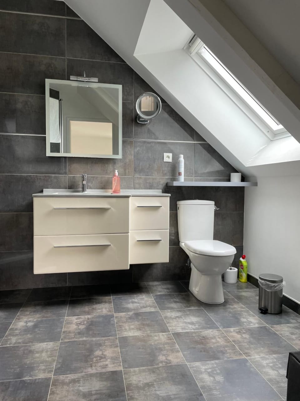 Les Jardins d Isaac rue de la Musardière Bed and Breakfast in Le Mans