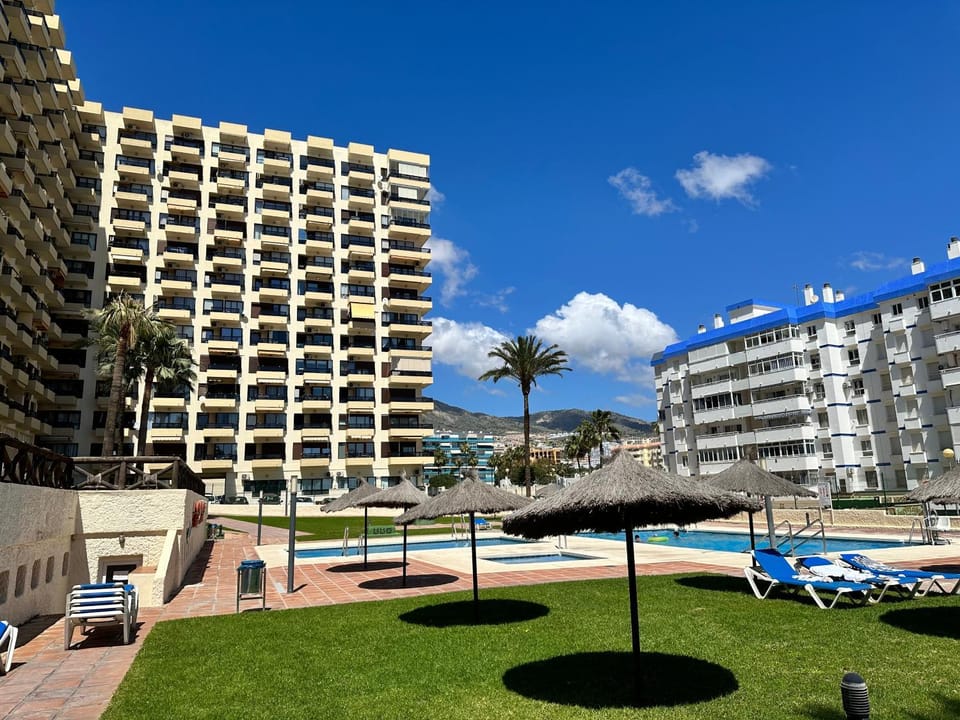 Property building, Pool view