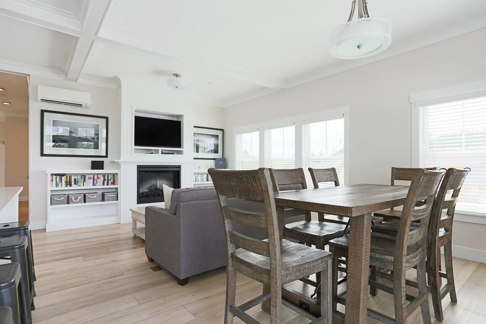 Urban Ocean by Seabrook Hospitality House in Seabrook