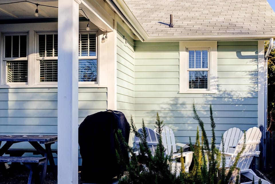 A Whales Tale by Seabrook Hospitality House in Seabrook