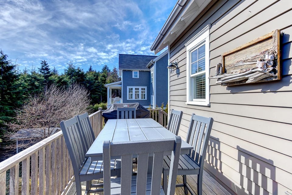 Patio, Balcony/Terrace, Seating area