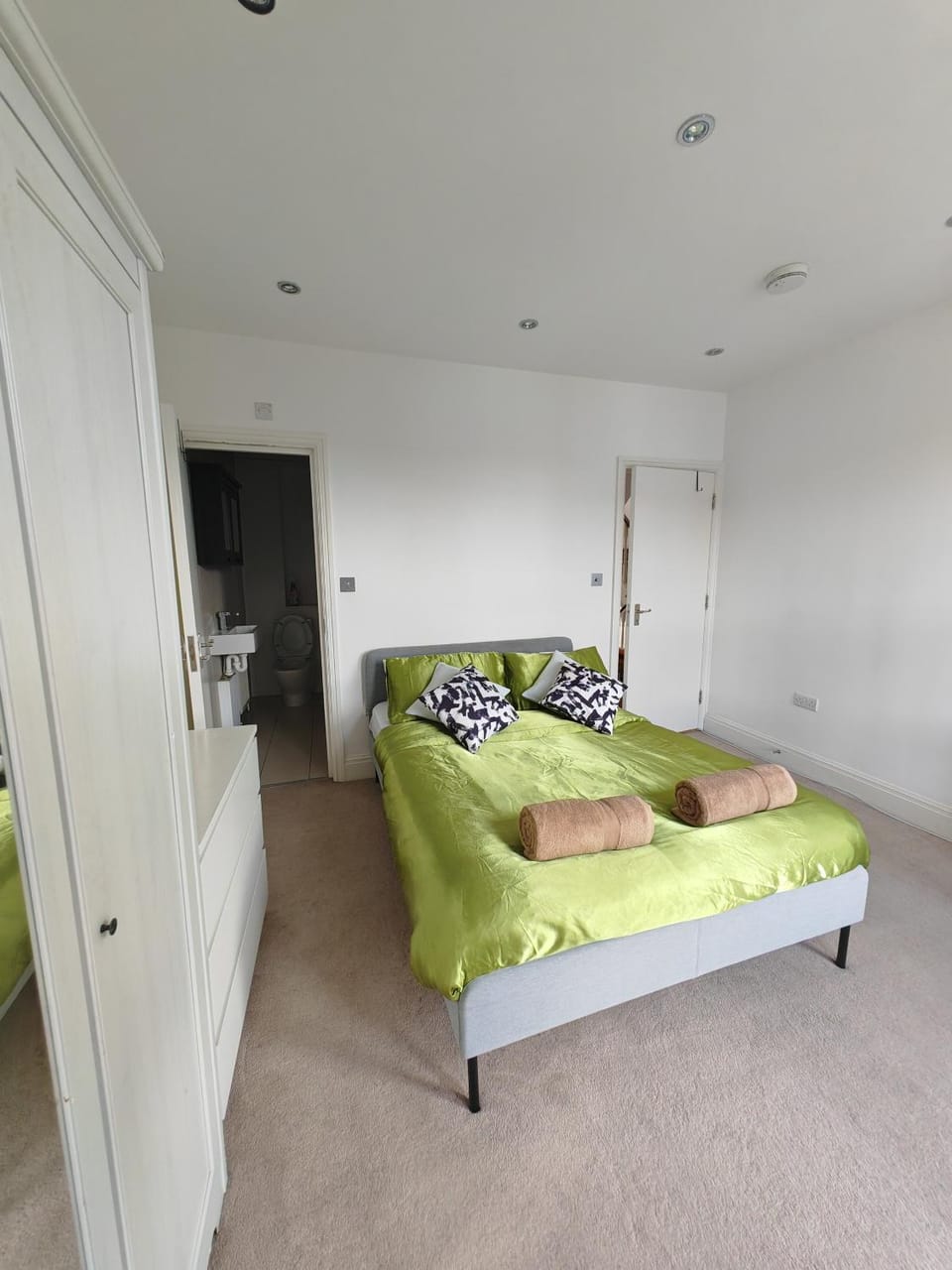 Spacious 3bedroom flat Apartment in London Borough of Camden