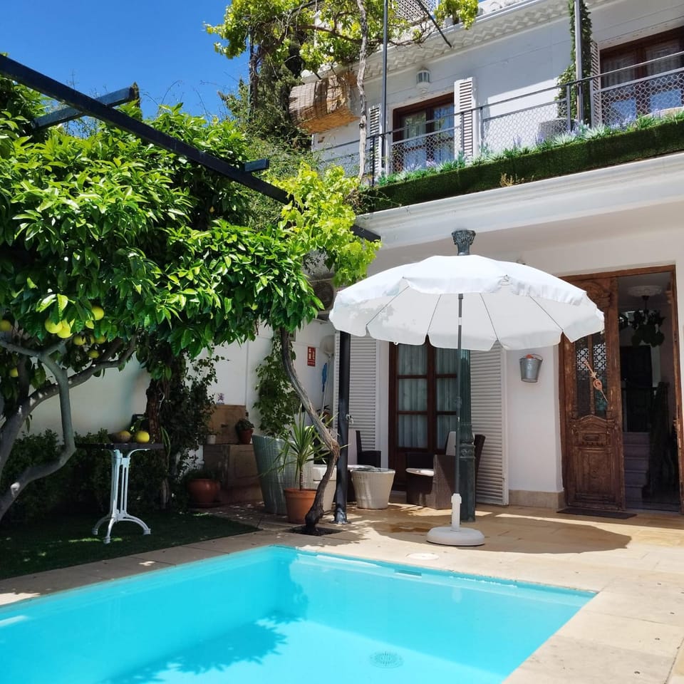 Spring, Garden, Balcony/Terrace, Swimming pool