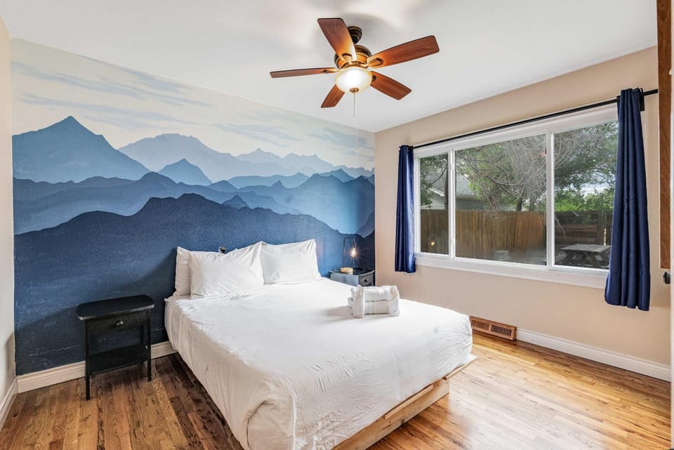 Cozy Gem Near Bike Trails & Downtown Pets OK House in Colorado Springs