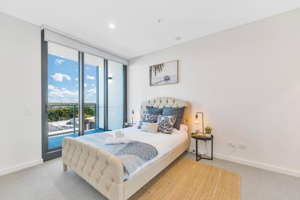 Vivid home in Bankstown 2B2B Apartment in Sydney