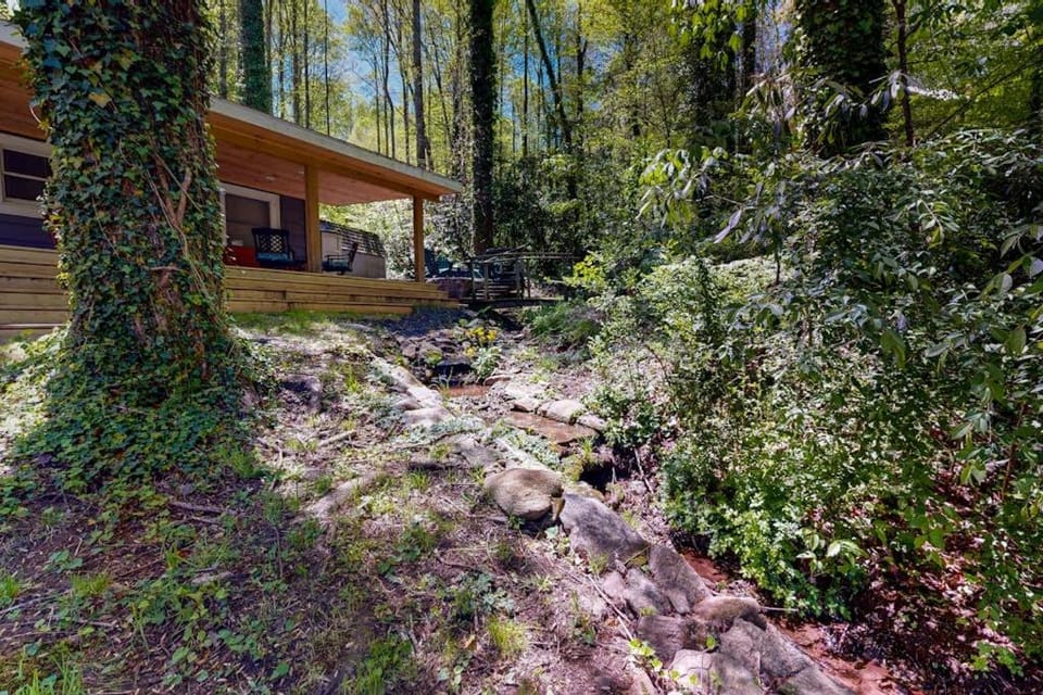 Bradley Bear Hideaway House in Maggie Valley