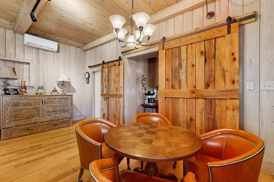 Bradley Bear Hideaway House in Maggie Valley