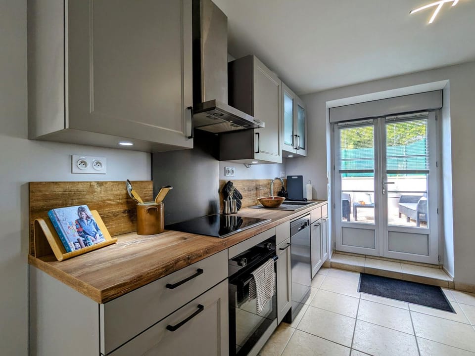 Maison calme et charmante au cœur du Berry, près des sites historiques, avec jardin privatif et parking. - FR-1-591-585 House in Centre-Val de Loire