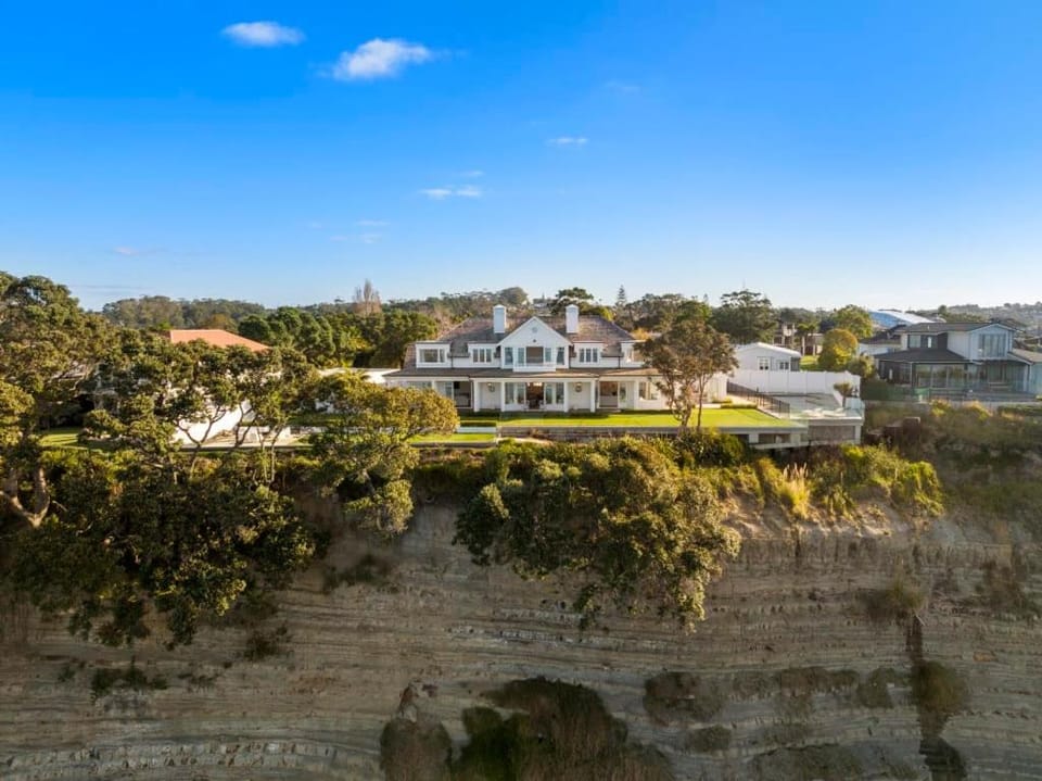 Property building, Natural landscape