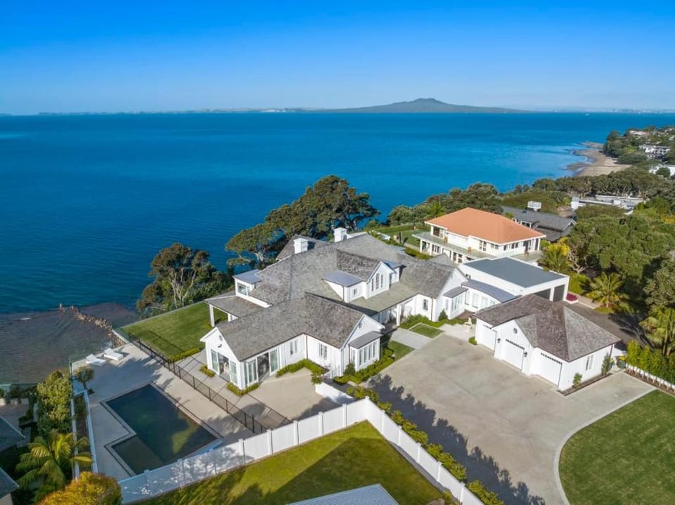 Property building, Natural landscape, Bird's eye view, Sea view
