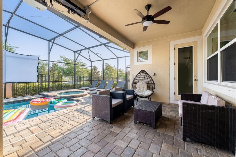 Patio, Day, Balcony/Terrace, Seating area, Pool view, Swimming pool, sunbed