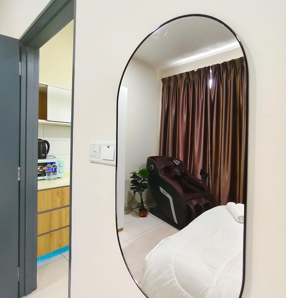 MESAHILL Studio with MASSAGE CHAIR at Nilai by D'KAY HOMES, near USIM KLIA Apartment in Negeri Sembilan, Malaysia