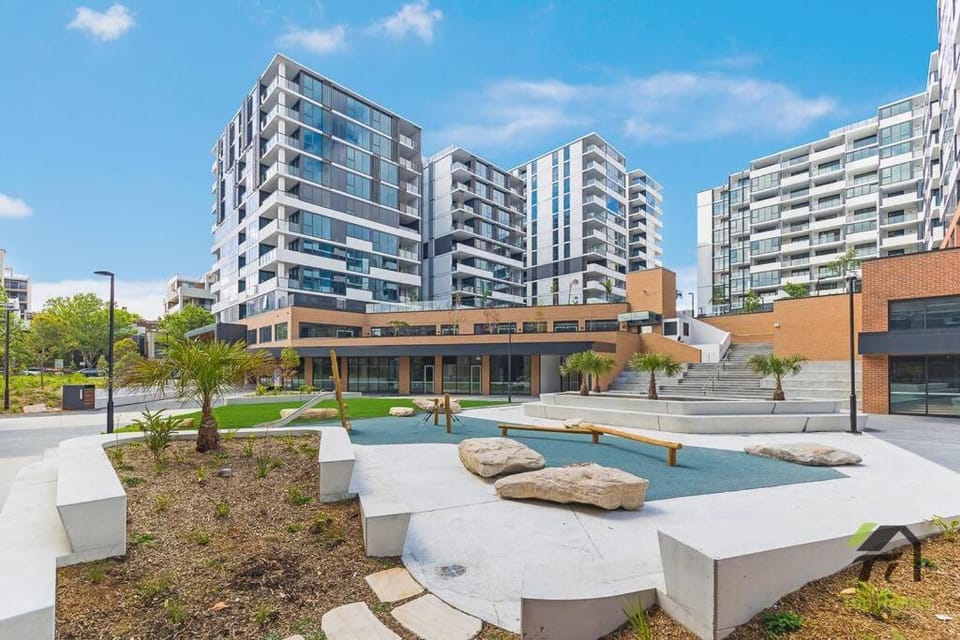 Vivid Condo 1B1B in Bankstown Apartment in Sydney