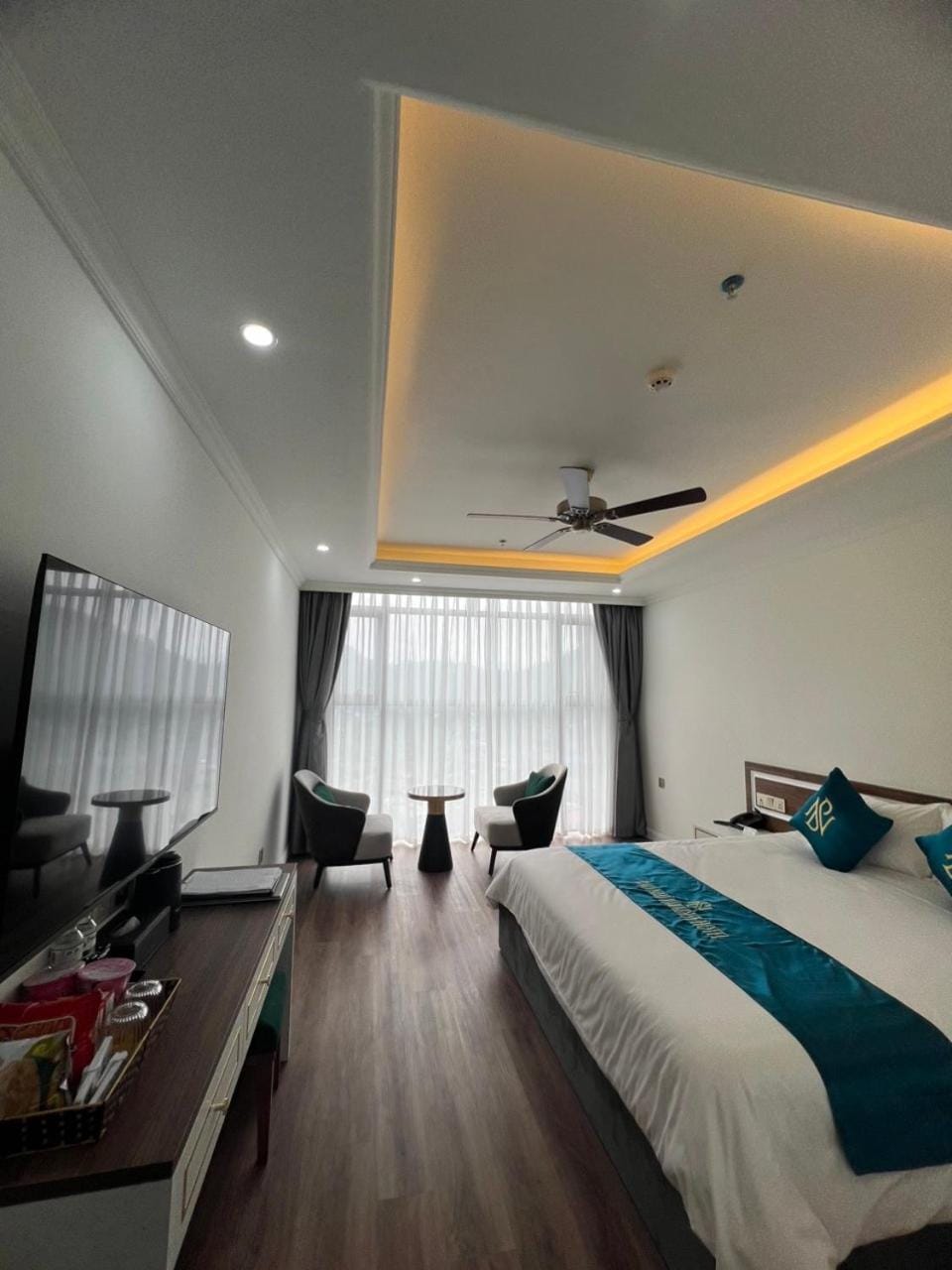 Photo of the whole room