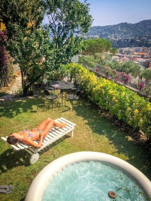 Dreamy LOFT con vista mare giardino e Jacuzzi da Maggio a Settembre Apartment in Santa Margherita Ligure