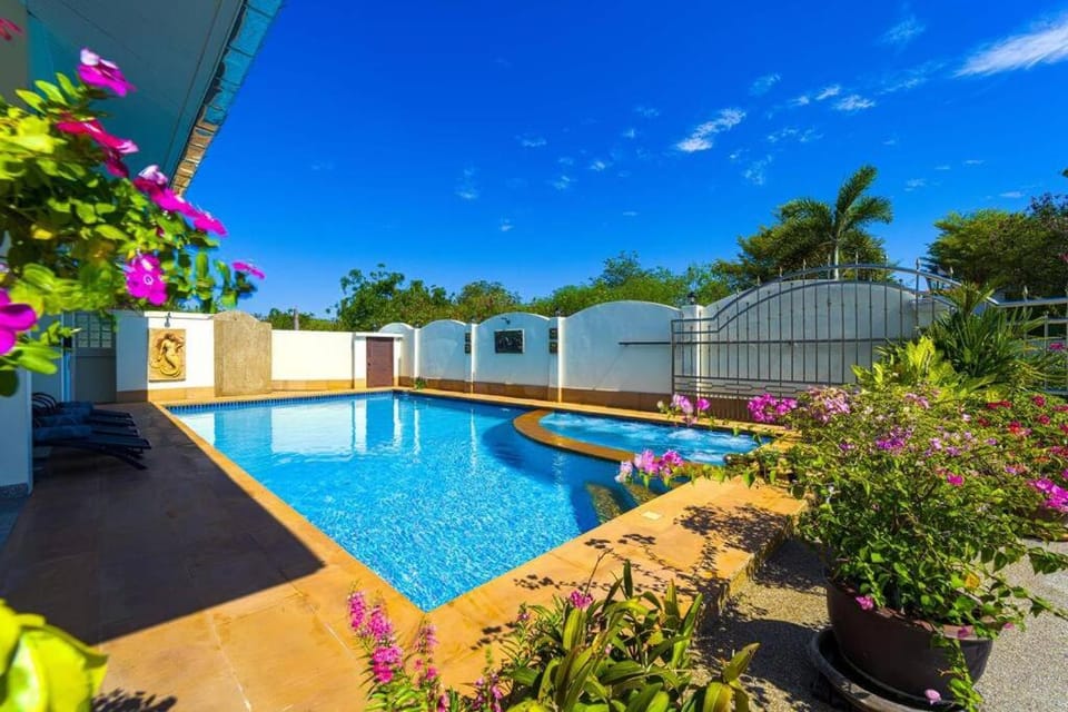 Private 3 Bedroom Pool Villa PV7 Villa in Hua Hin District