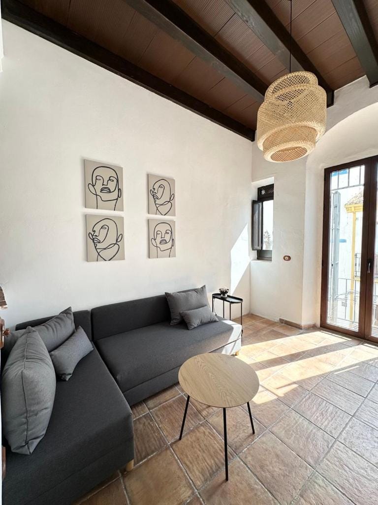 Communal lounge/ TV room, Living room