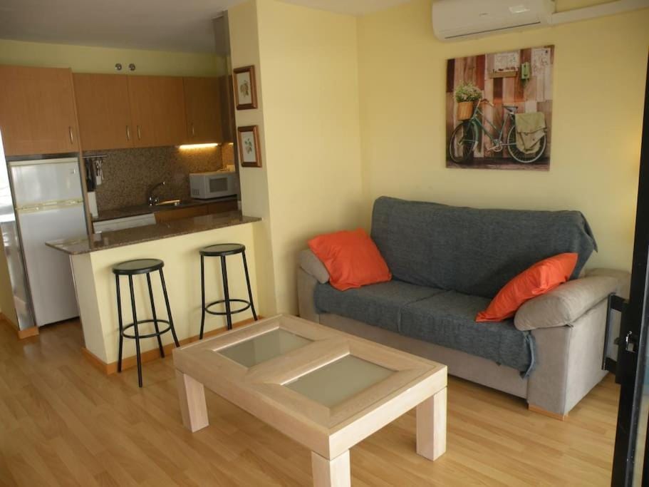 Kitchen or kitchenette, Living room