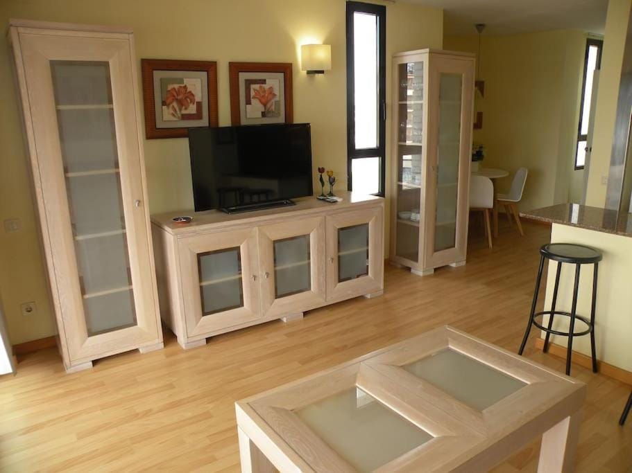 TV and multimedia, Dining area