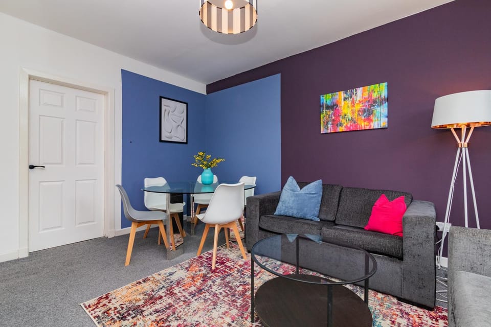 Living room, Dining area