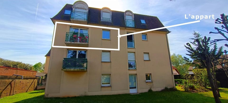 Property building, Spring, Day