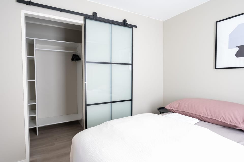 Bed, Bedroom, wardrobe